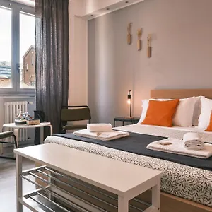https://milano-71-home.italymilanhotels.net