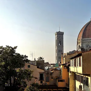 https://appartamenti-oriuolo.it-tuscanyhotel.com