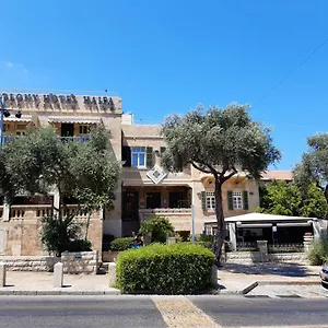 The Colony Otel